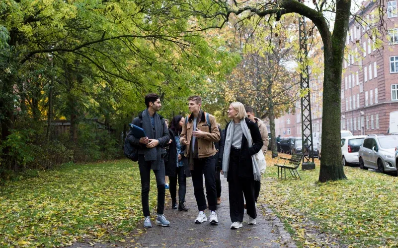 Spend time with friends to maintain mental health